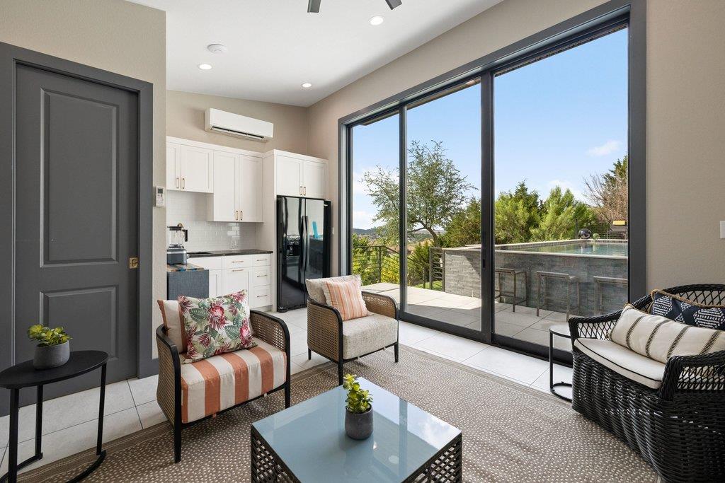 206 Majestic Arroyo Way, Lakeway, TX 78738