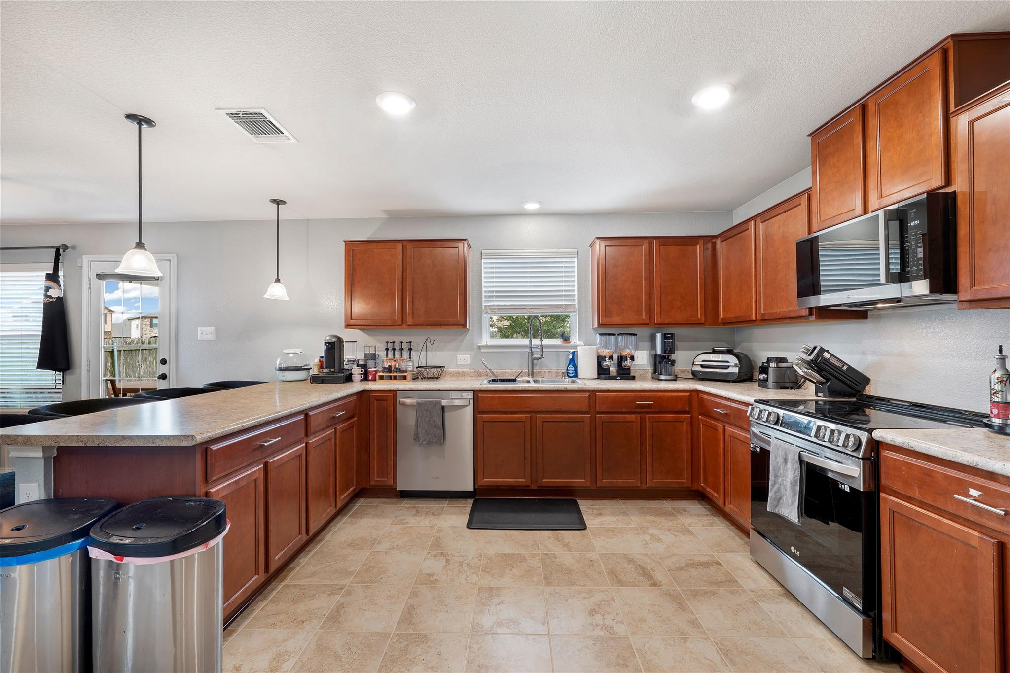 19116 James Carter Jr St, Manor, TX 78653