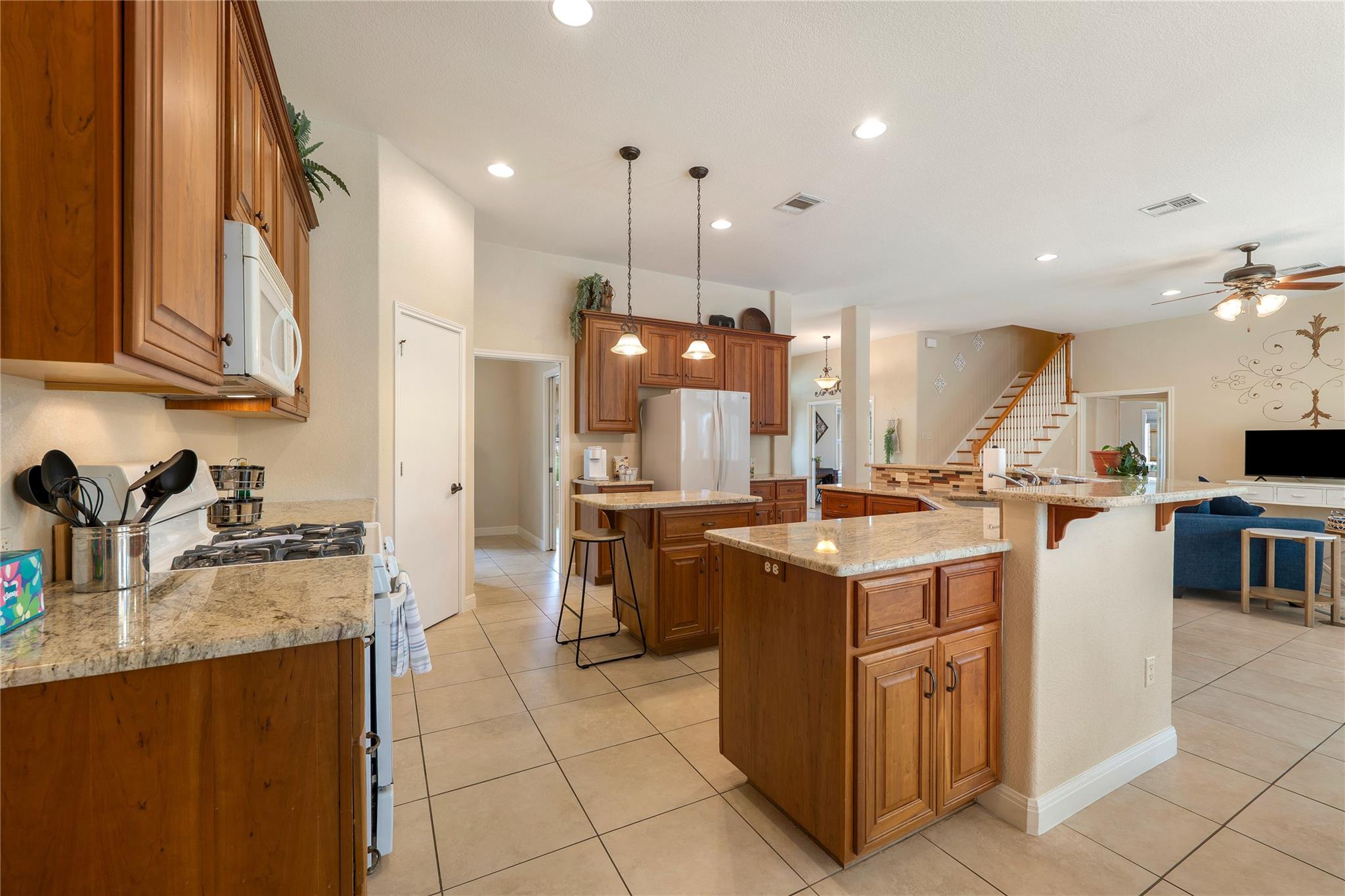 3701 Del Robles Dr, Austin, TX 78727