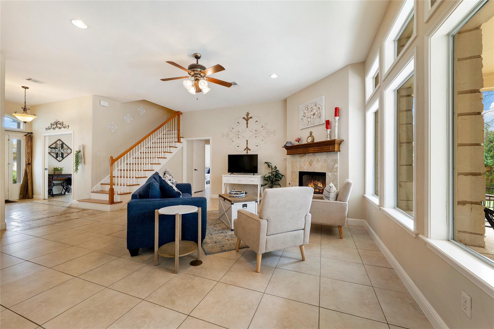 3701 Del Robles Dr, Austin, TX 78727