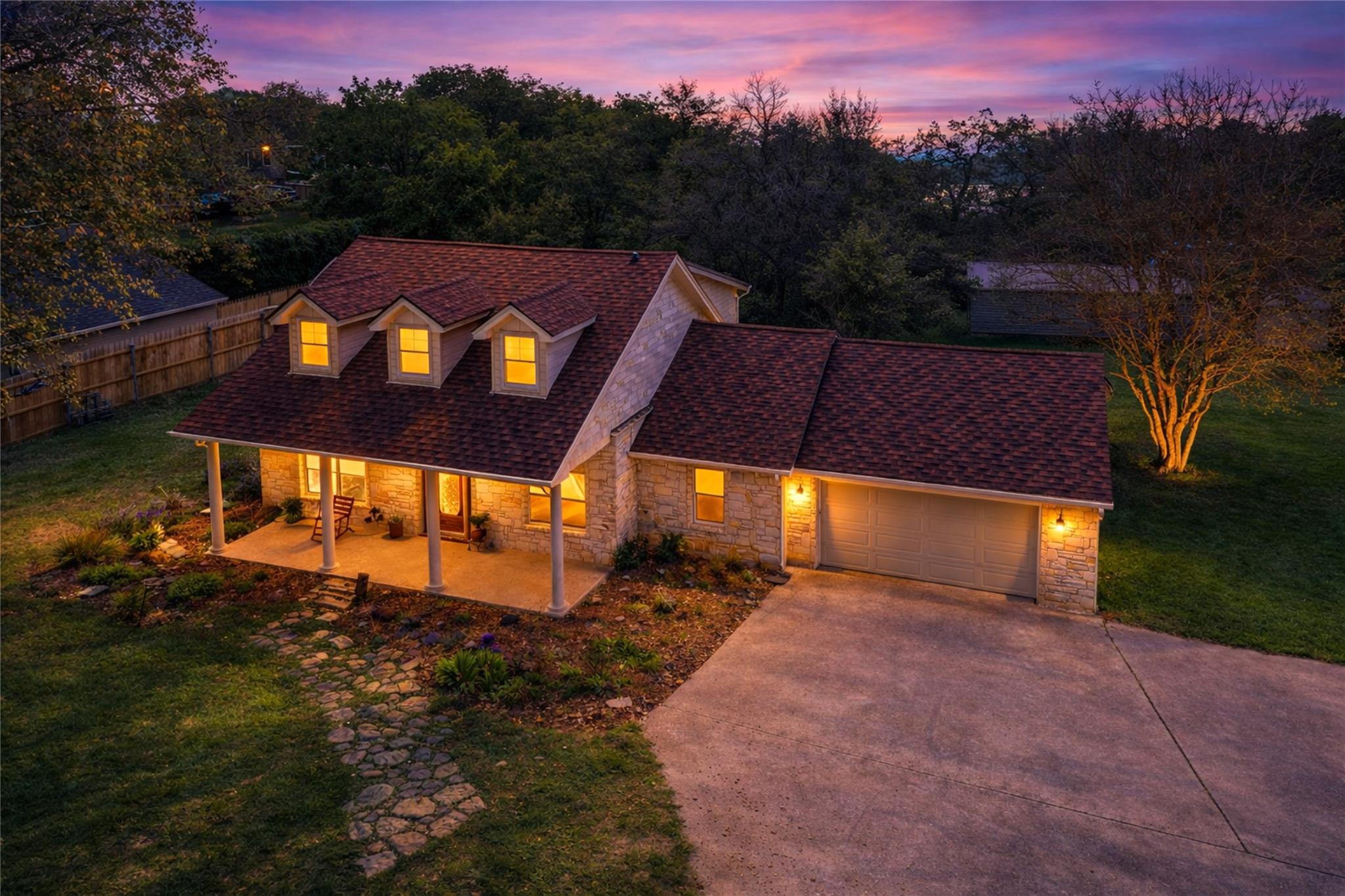 3701 Del Robles Dr, Austin, TX 78727