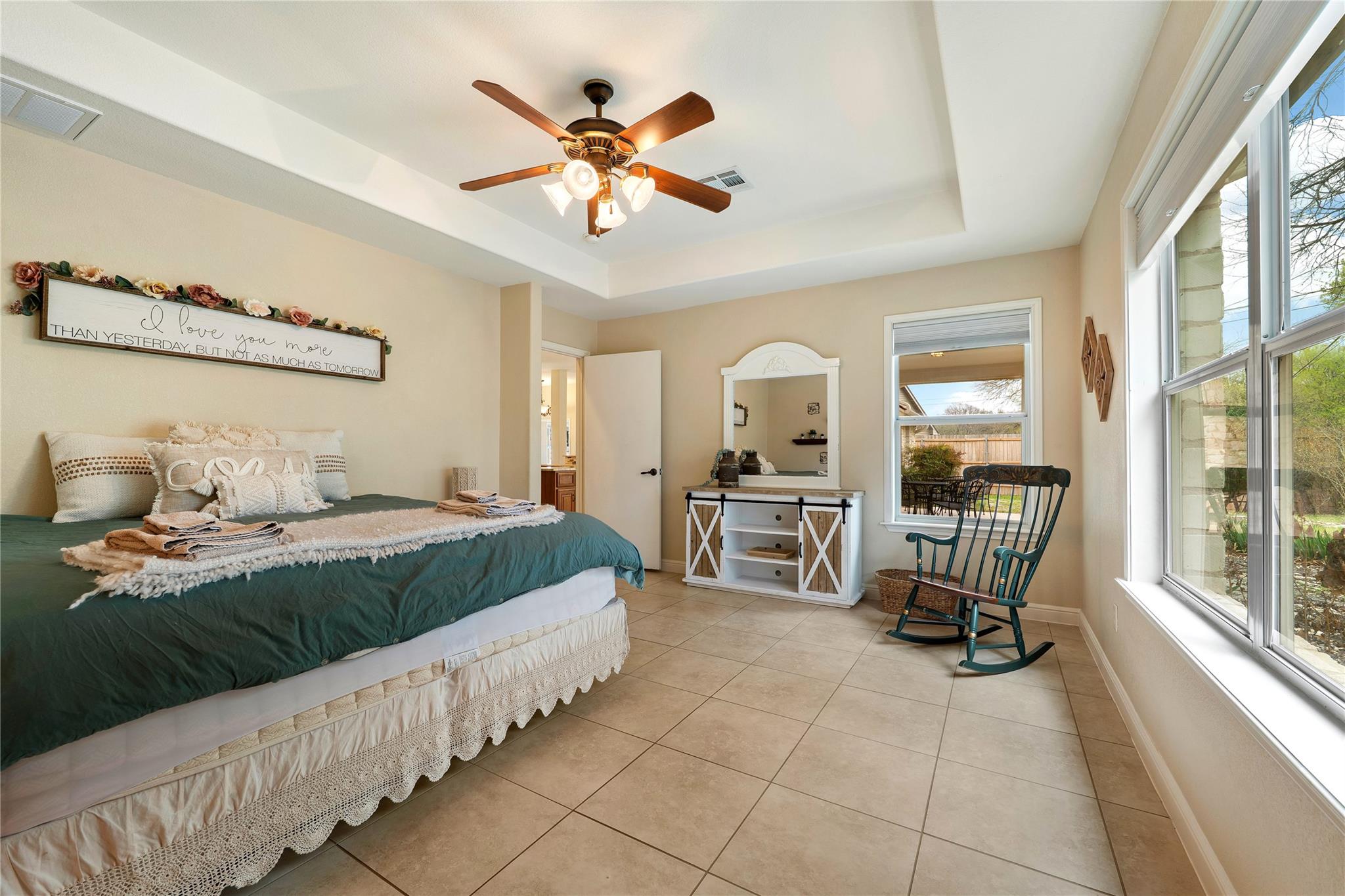 3701 Del Robles Dr, Austin, TX 78727