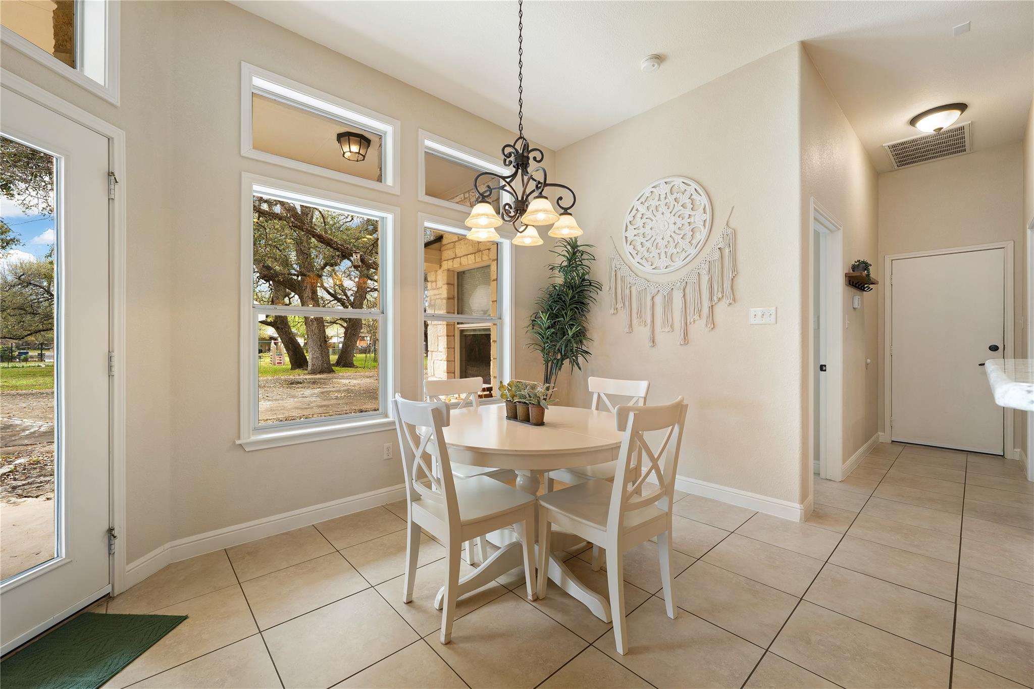 3701 Del Robles Dr, Austin, TX 78727