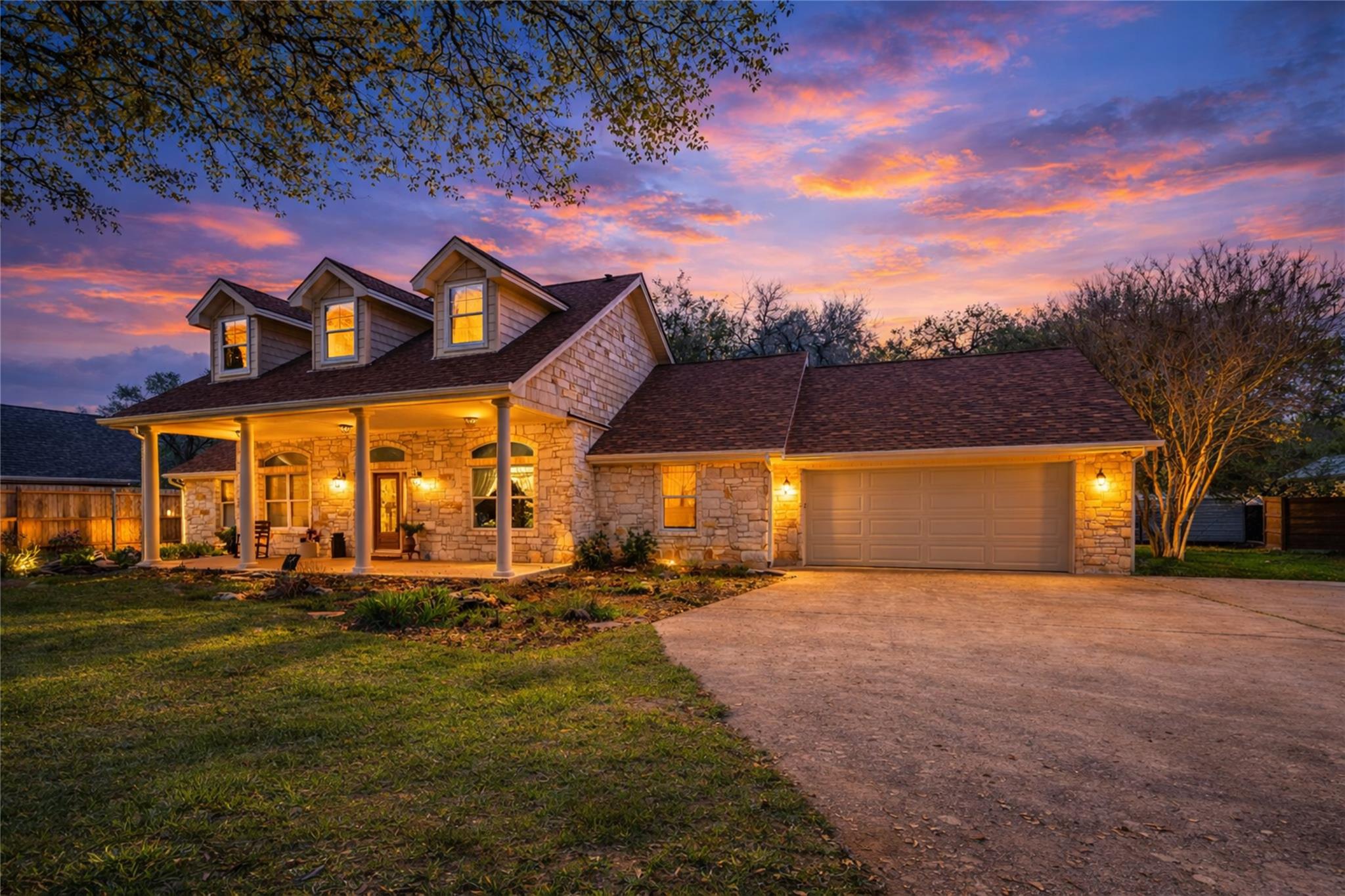 3701 Del Robles Dr, Austin, TX 78727