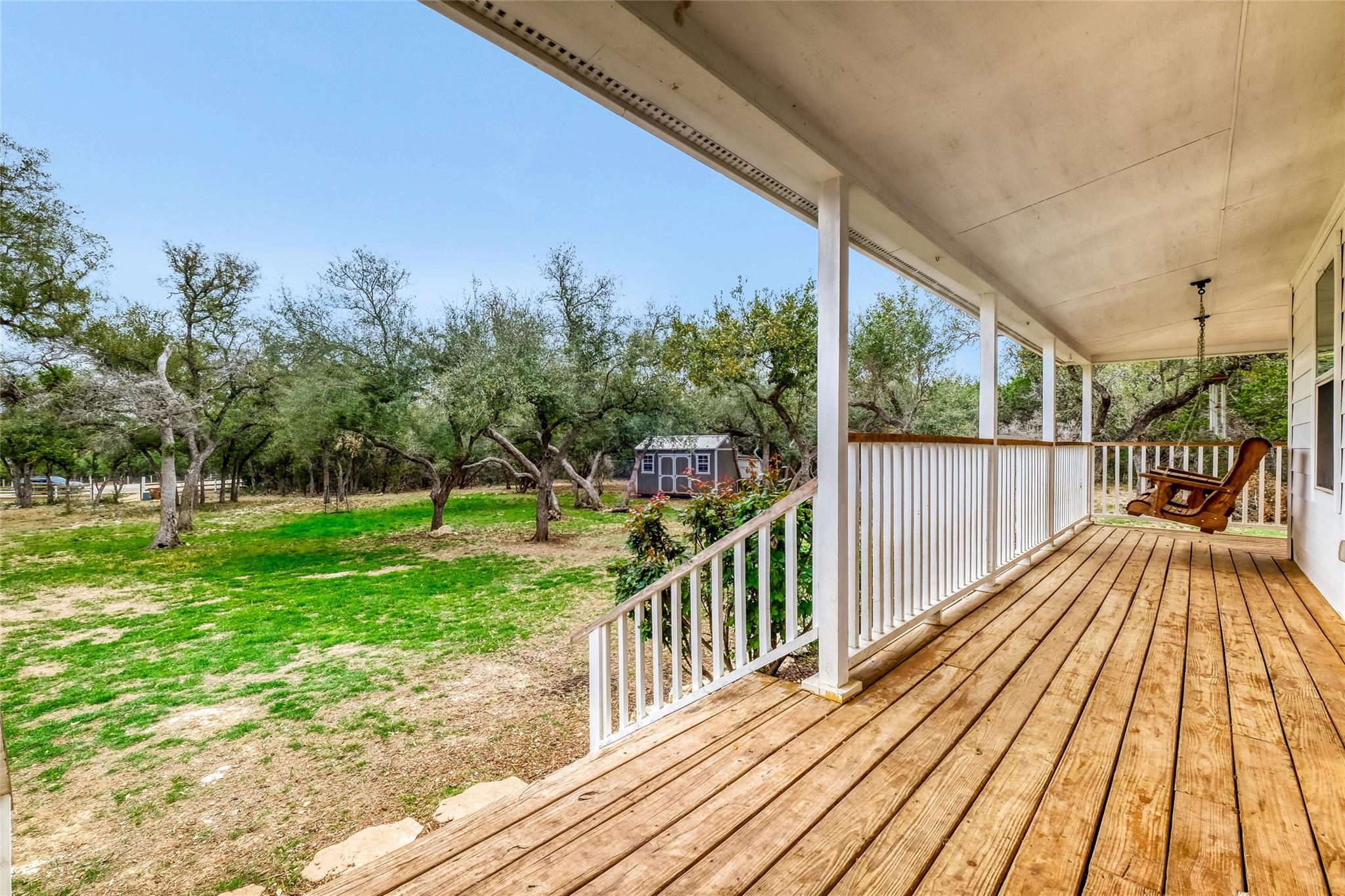 211 Creekwood Ct, Spring Branch, TX 78070