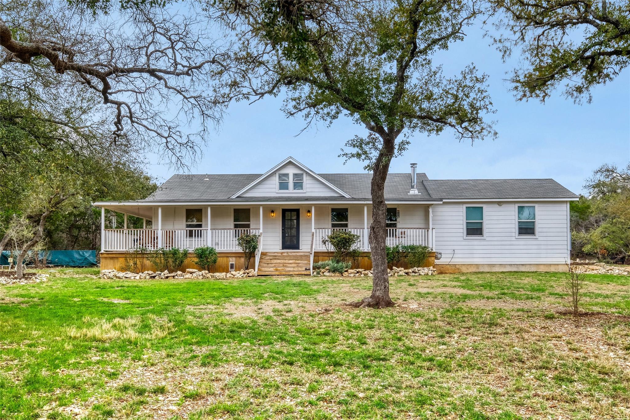 211 Creekwood Ct, Spring Branch, TX 78070