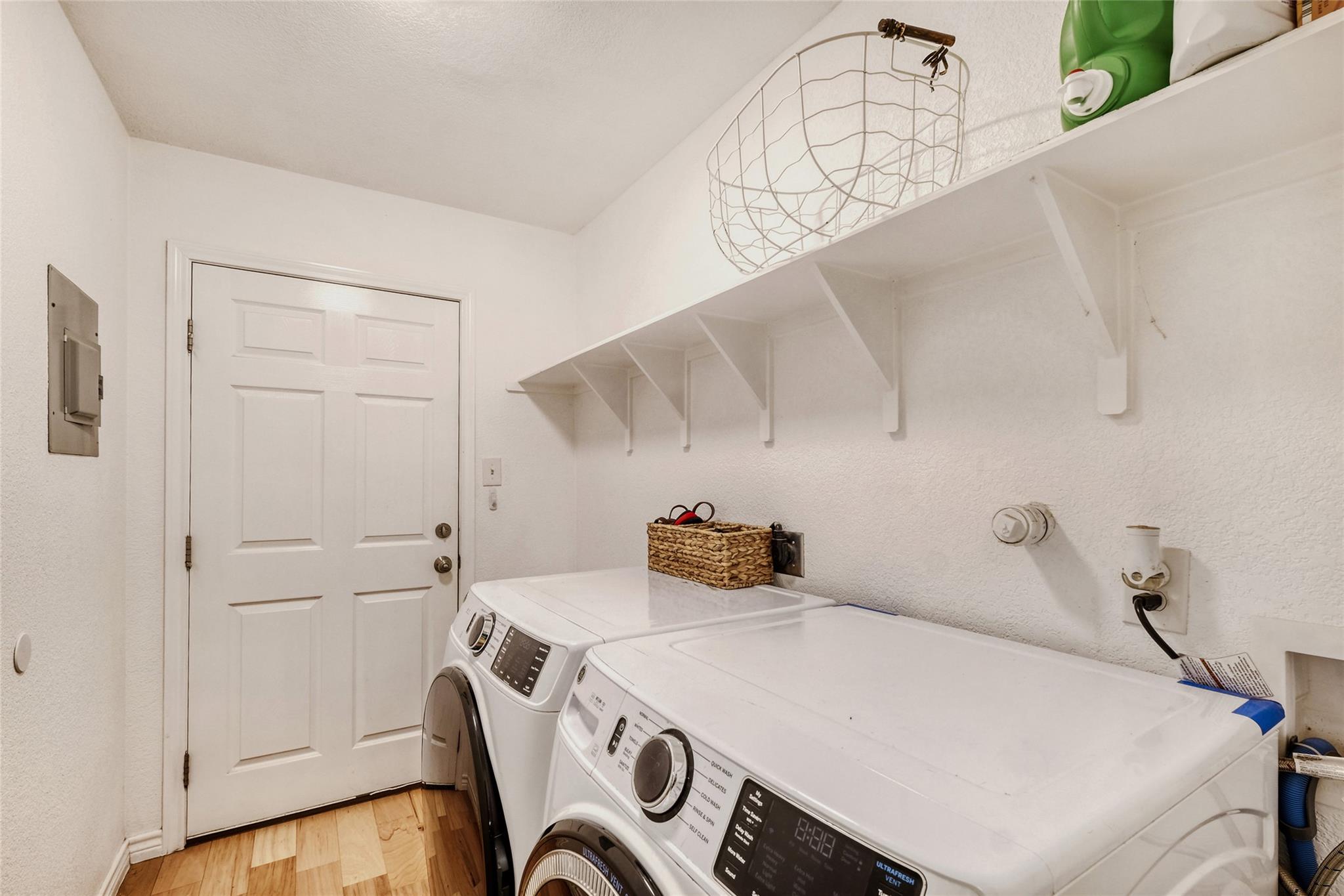 211 Creekwood Ct, Spring Branch, TX 78070