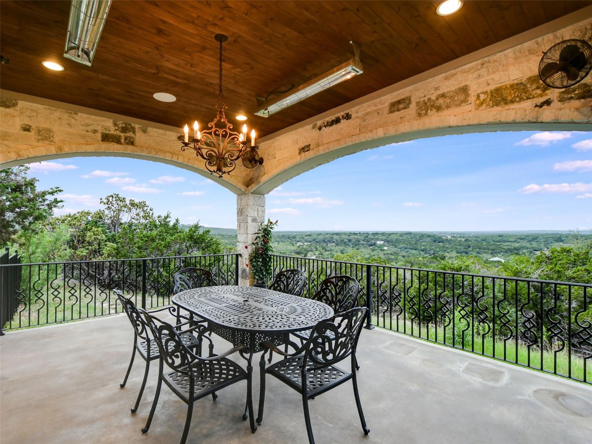 910 Plant Lady Ln, Dripping Springs, TX 78620