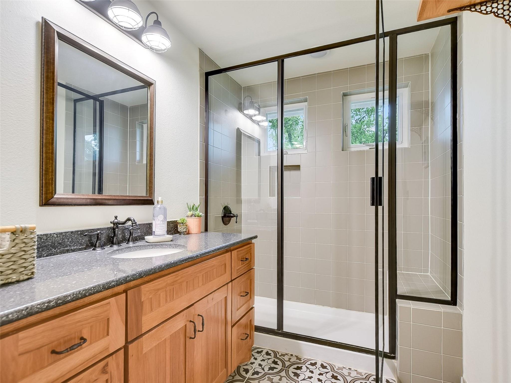 910 Plant Lady Ln, Dripping Springs, TX 78620