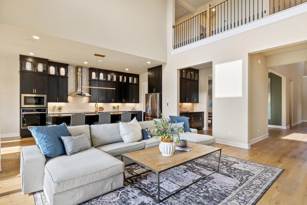 1300 Shelby Ln, Georgetown, TX 78628