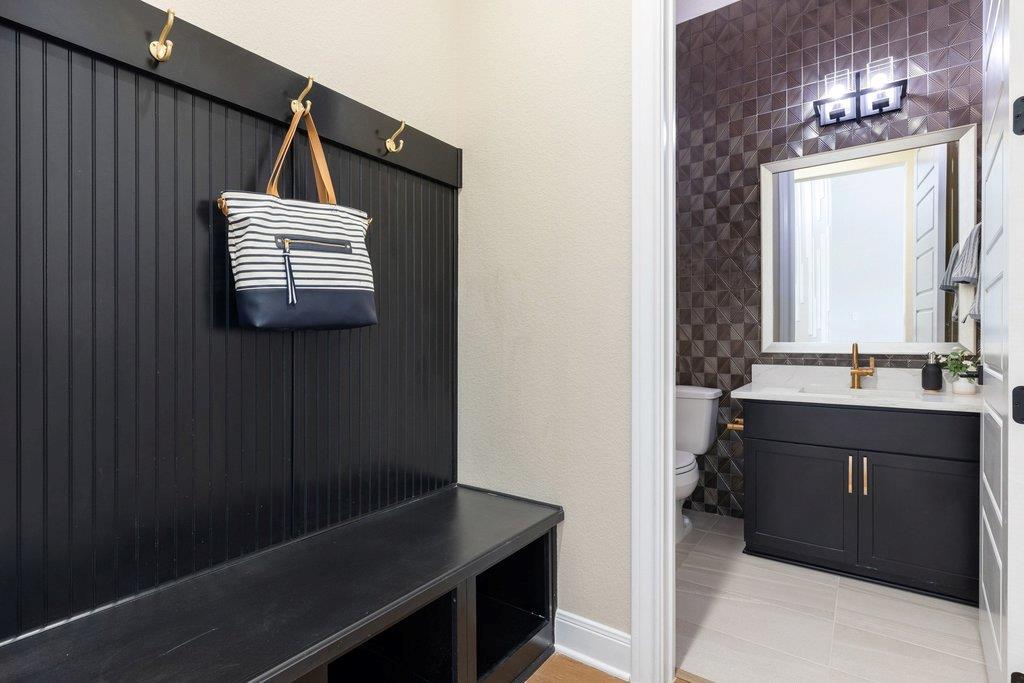 1300 Shelby Ln, Georgetown, TX 78628