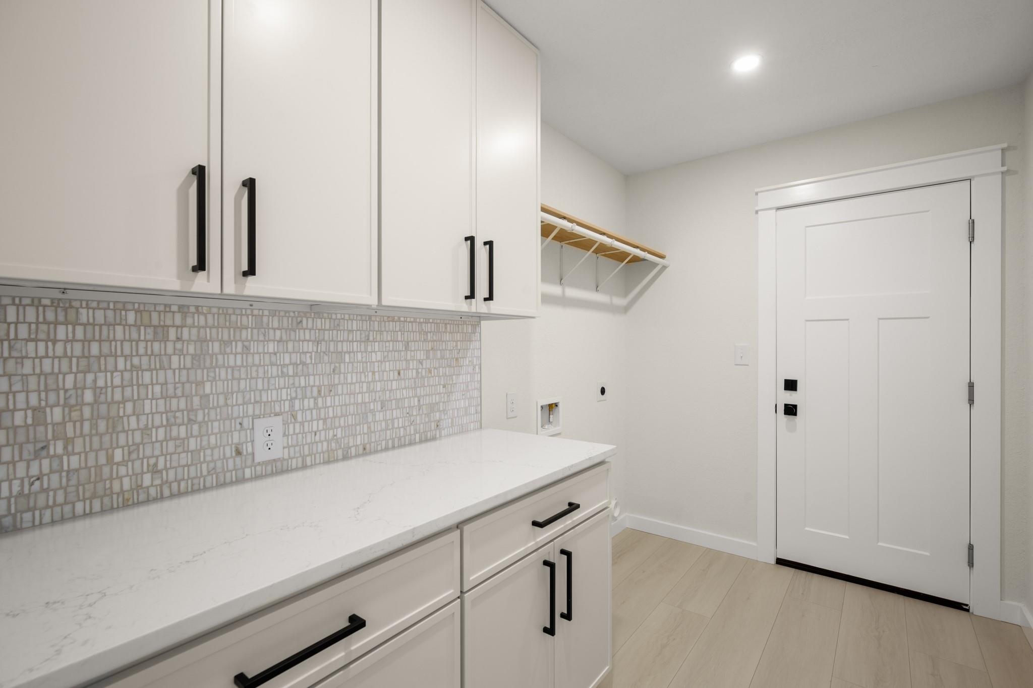 404 Bittern Cir, Buda, TX 78610