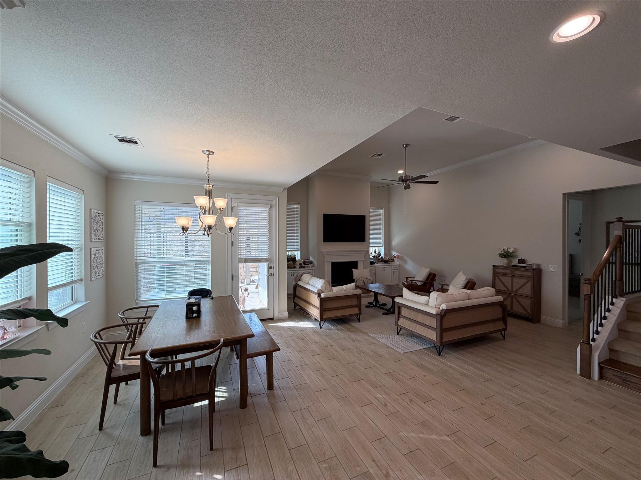 8709 Moccasin Path, Austin, TX 78736