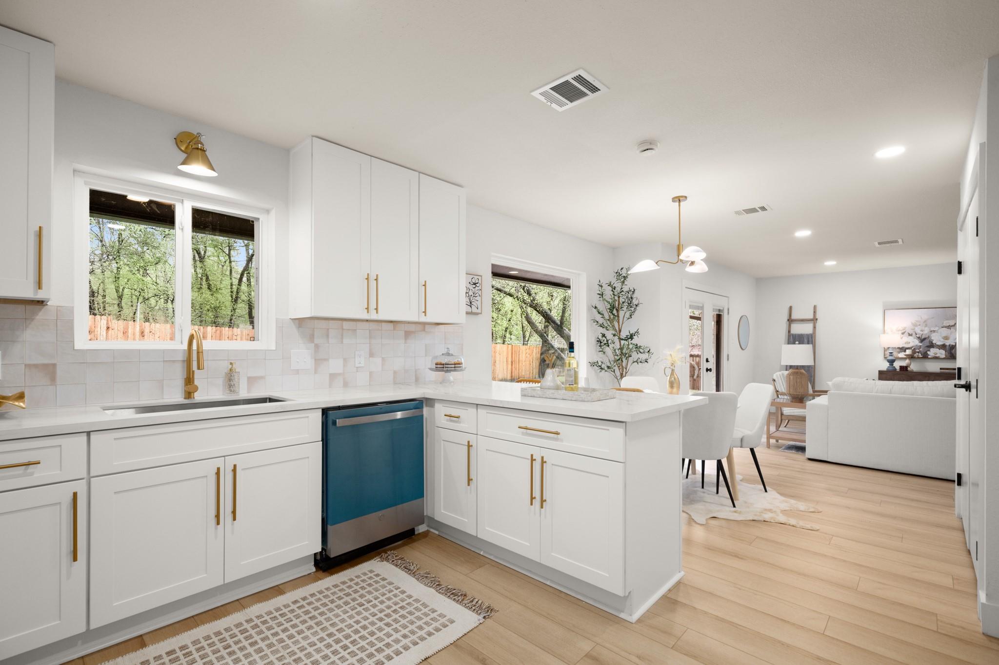 5106 Woodmoor Dr, Austin, TX 78721