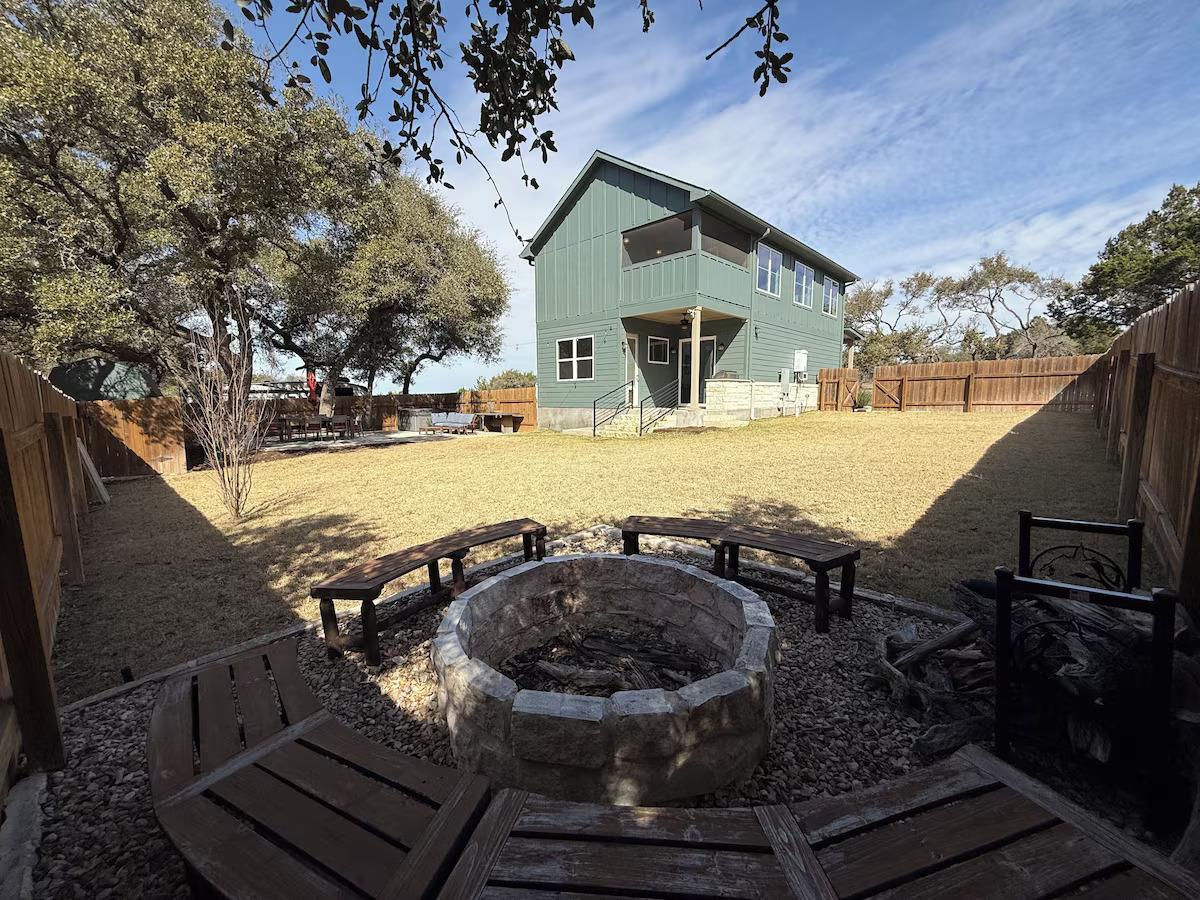 11605 Fitzhugh Rd, Austin, TX 78736