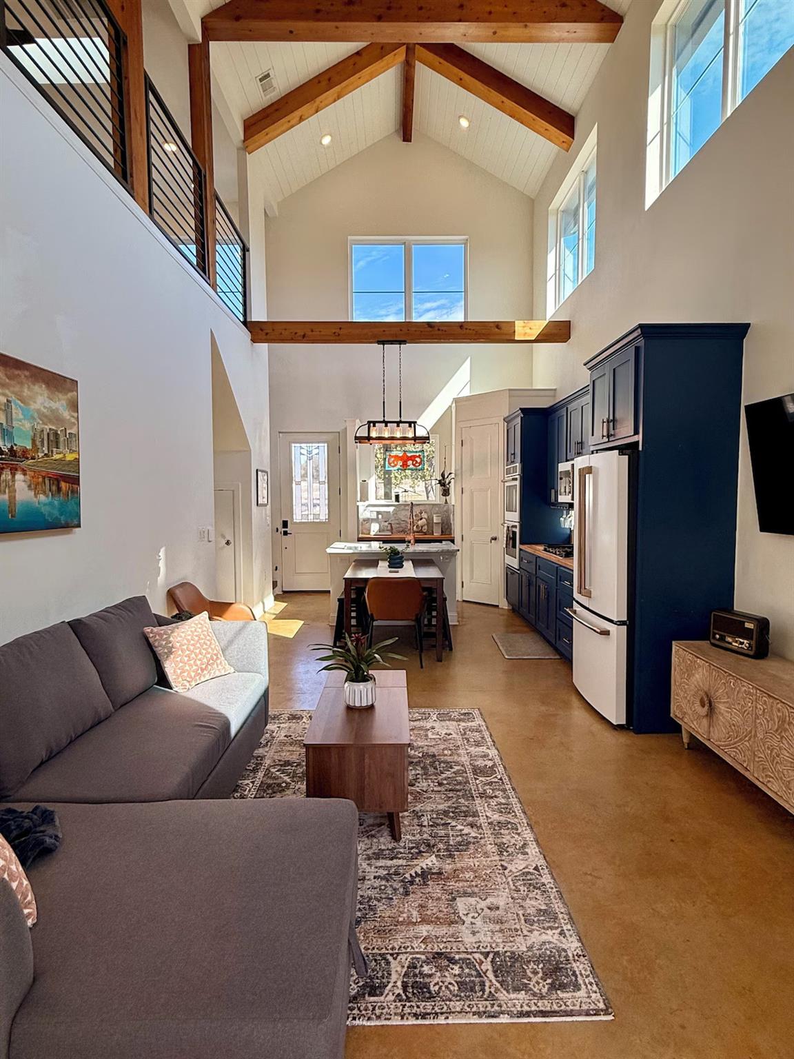 11605 Fitzhugh Rd, Austin, TX 78736