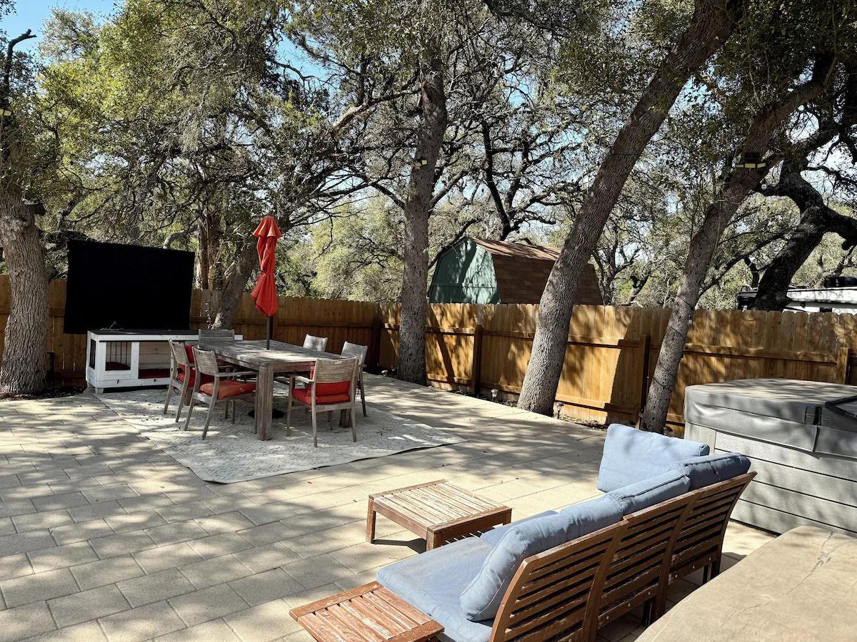 11605 Fitzhugh Rd, Austin, TX 78736