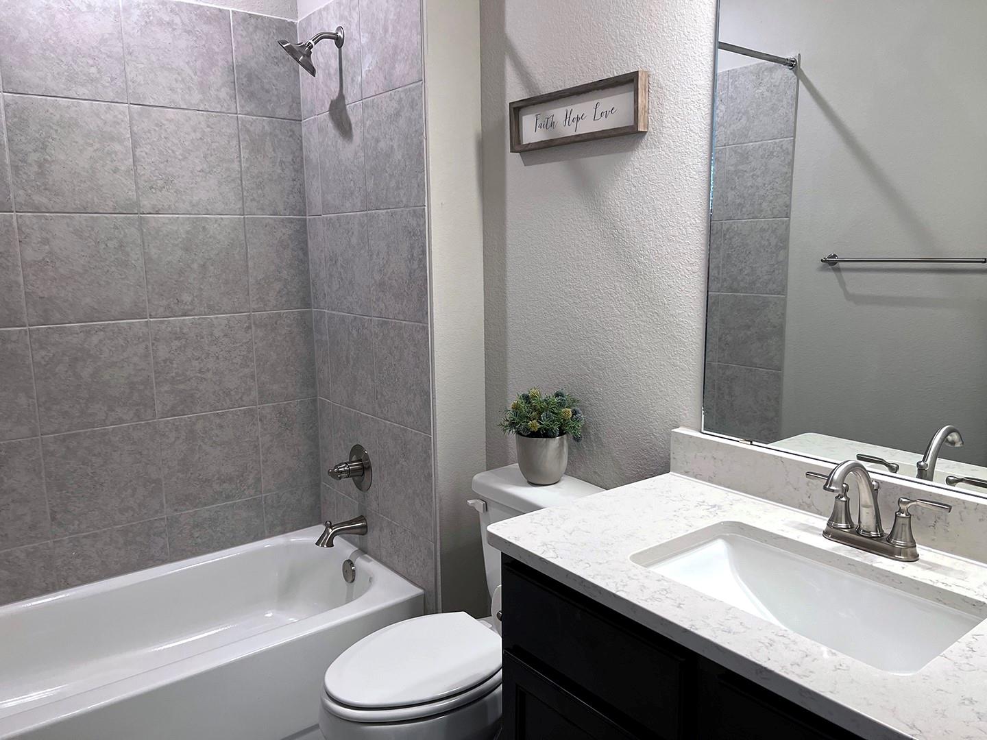 131 Ace Ln # 101, San Marcos, TX 78666