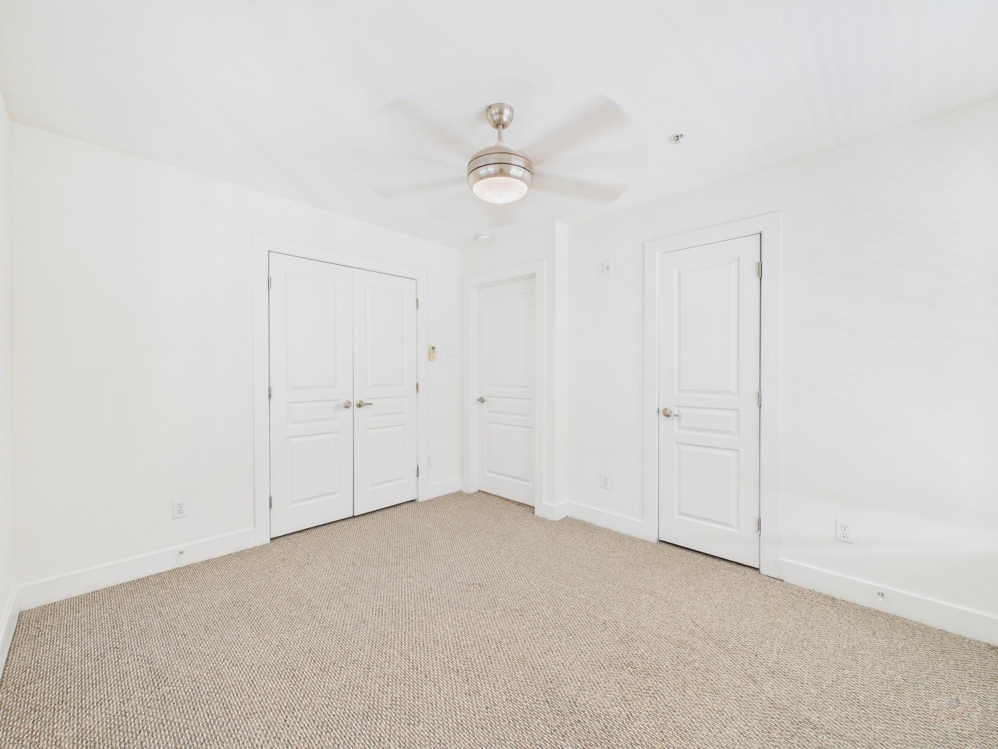 711 W 32 St # 156, Austin, TX 78705