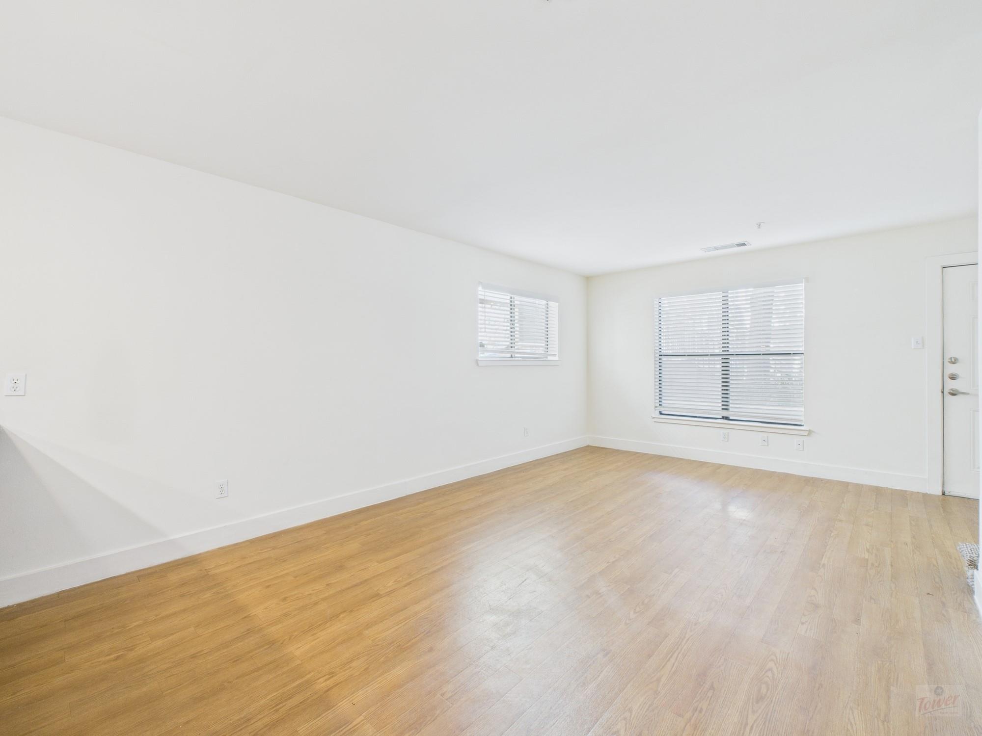 711 W 32 St # 156, Austin, TX 78705