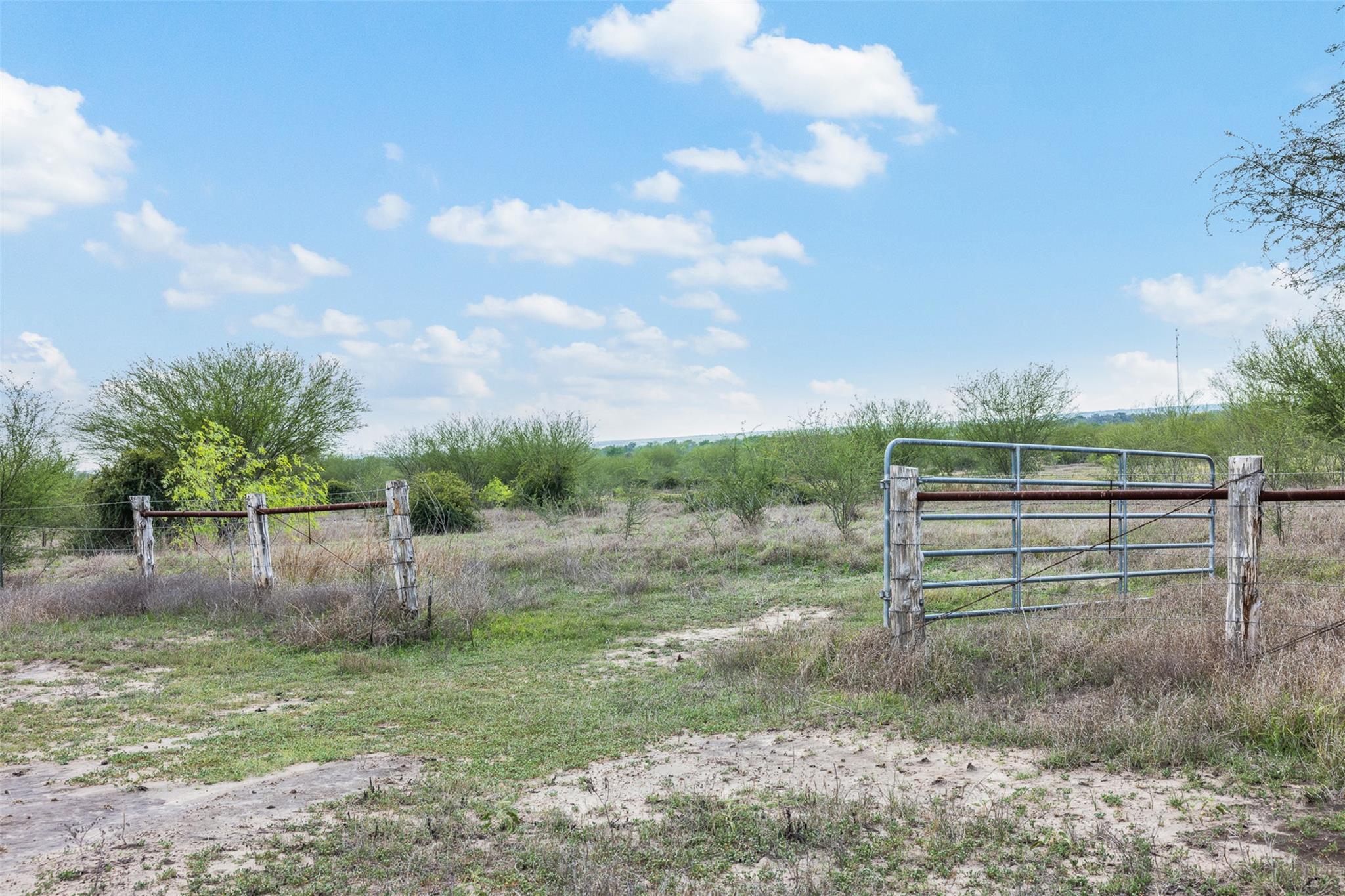20.02 Acres Concrete Edgar Rd, Cuero, TX 77954