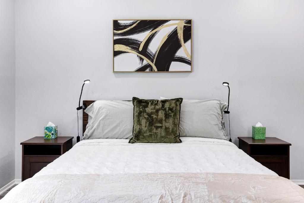 6807 Skynook Dr, Austin, TX 78745