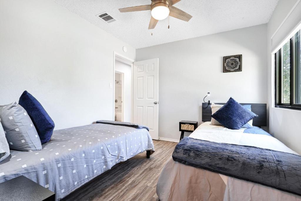 6807 Skynook Dr, Austin, TX 78745