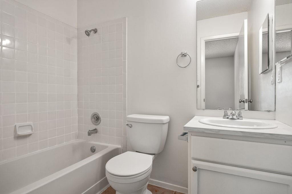 8204 West Gate Blvd # A, Austin, TX 78745