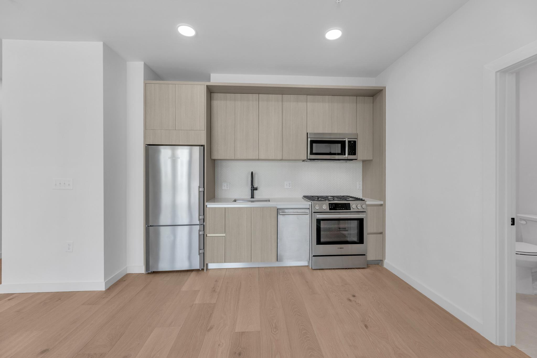 2209 S 1st St # 231, Austin, TX 78704