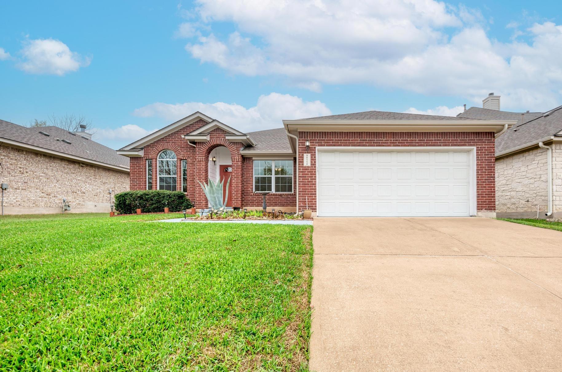 9816 Pasatiempo Dr, Austin, TX 78717