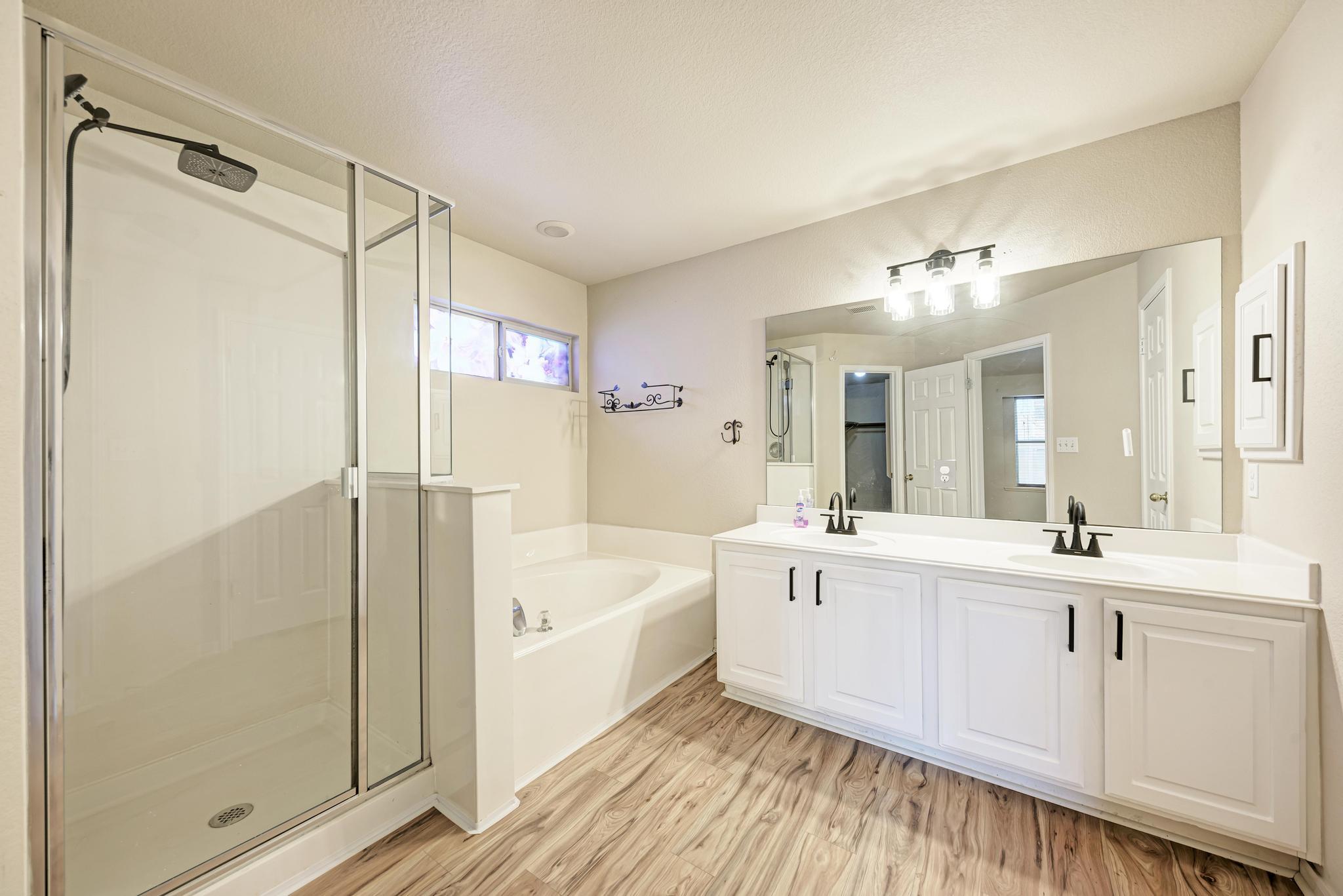 9816 Pasatiempo Dr, Austin, TX 78717