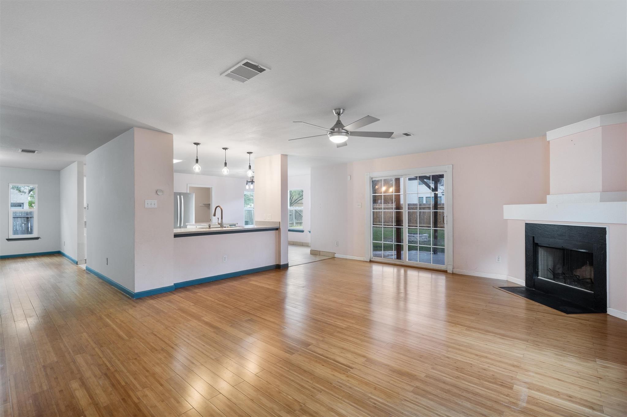 2122 Deer Creek Trl, Round Rock, TX 78665