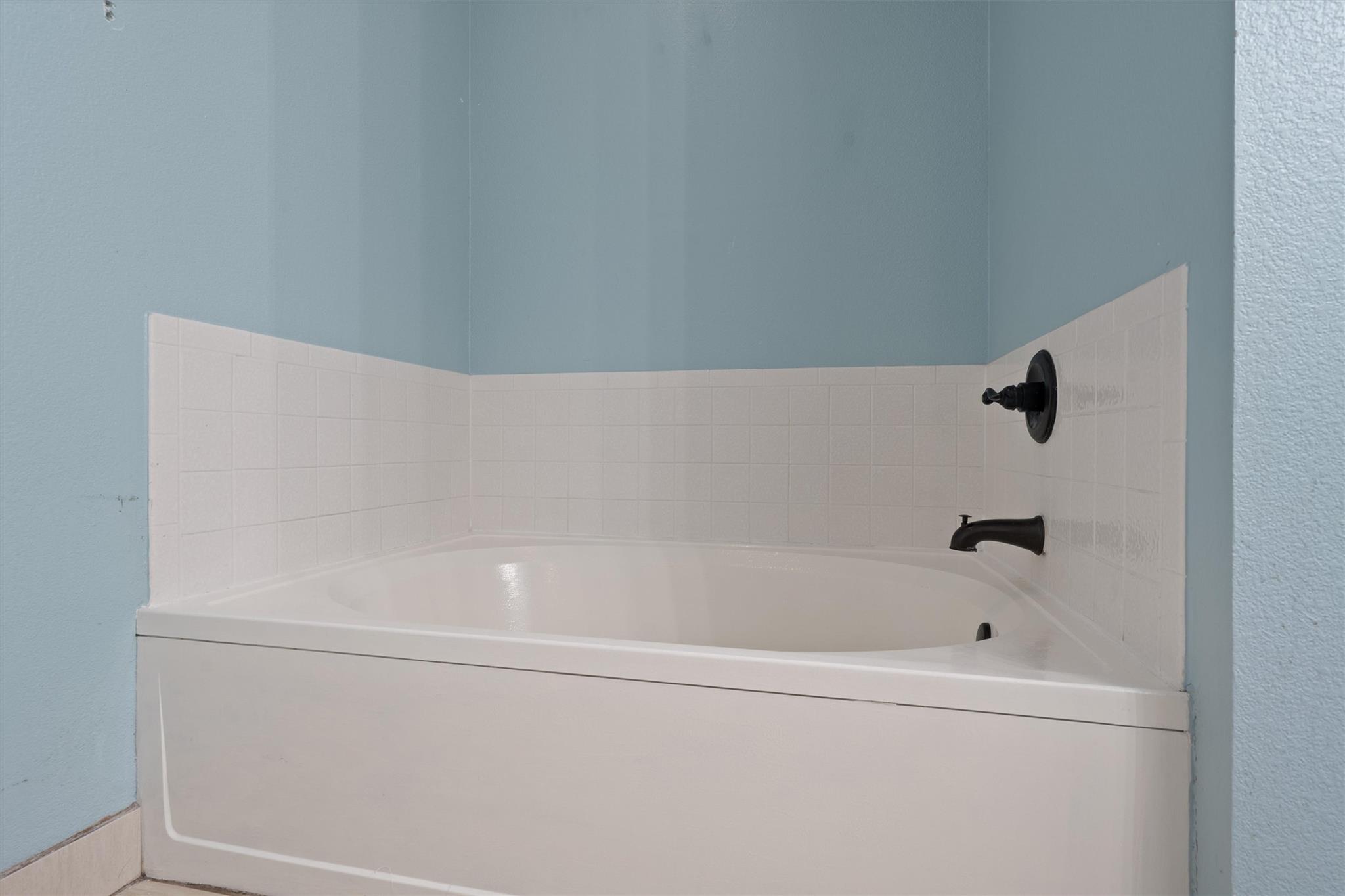 2122 Deer Creek Trl, Round Rock, TX 78665