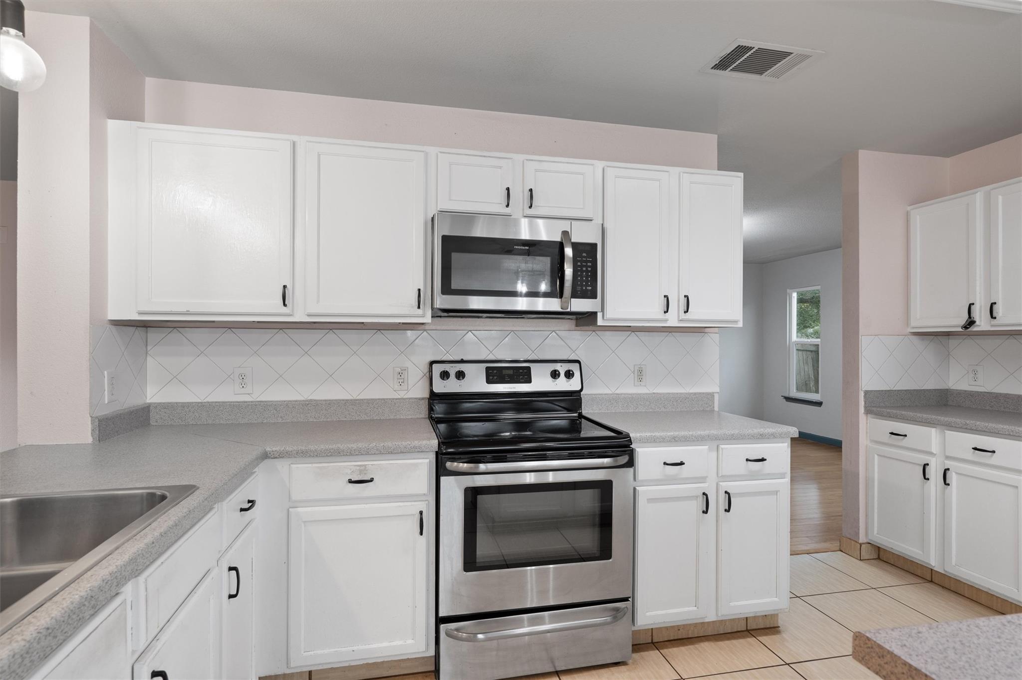 2122 Deer Creek Trl, Round Rock, TX 78665