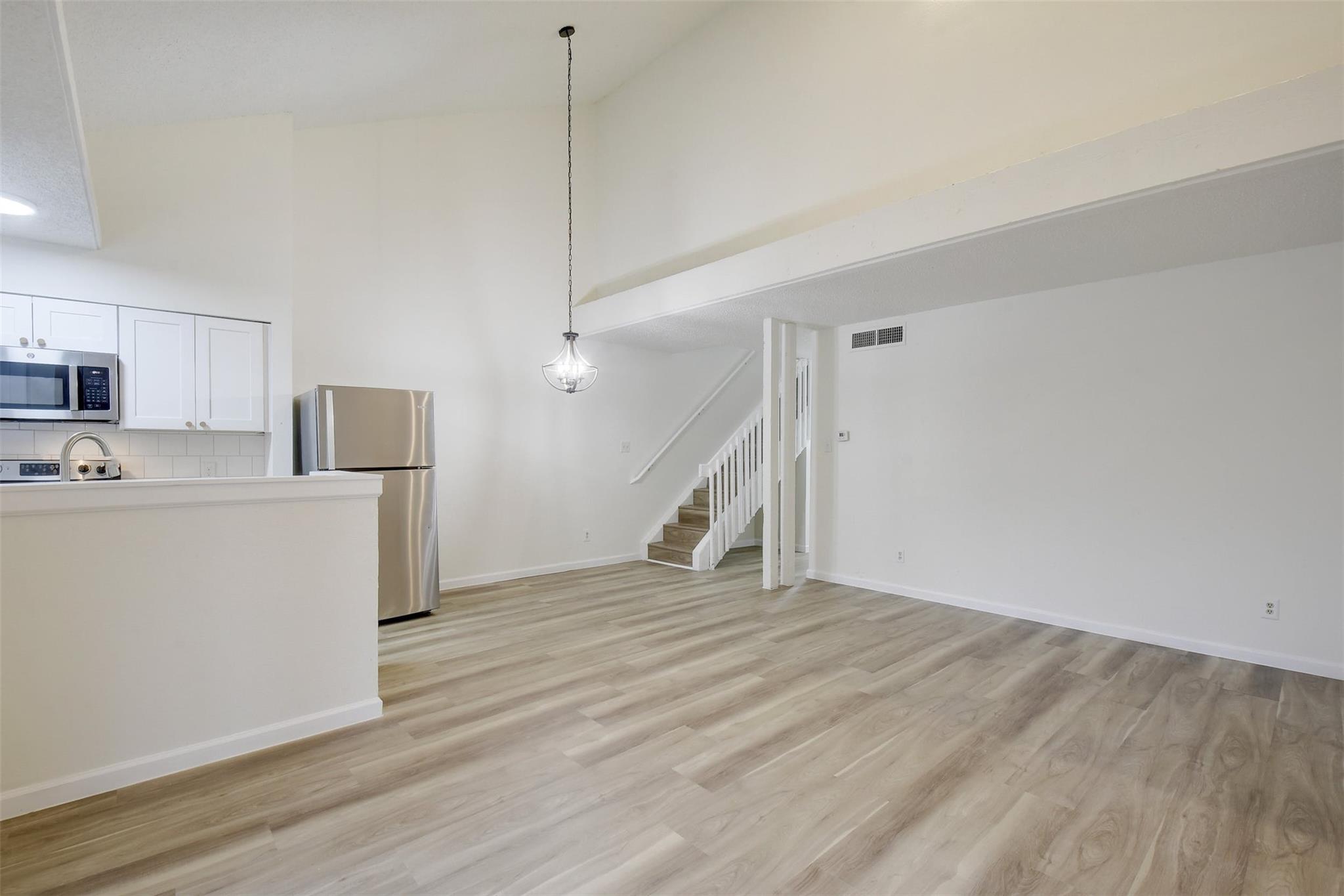 6803 Woodhue Dr # A, Austin, TX 78745