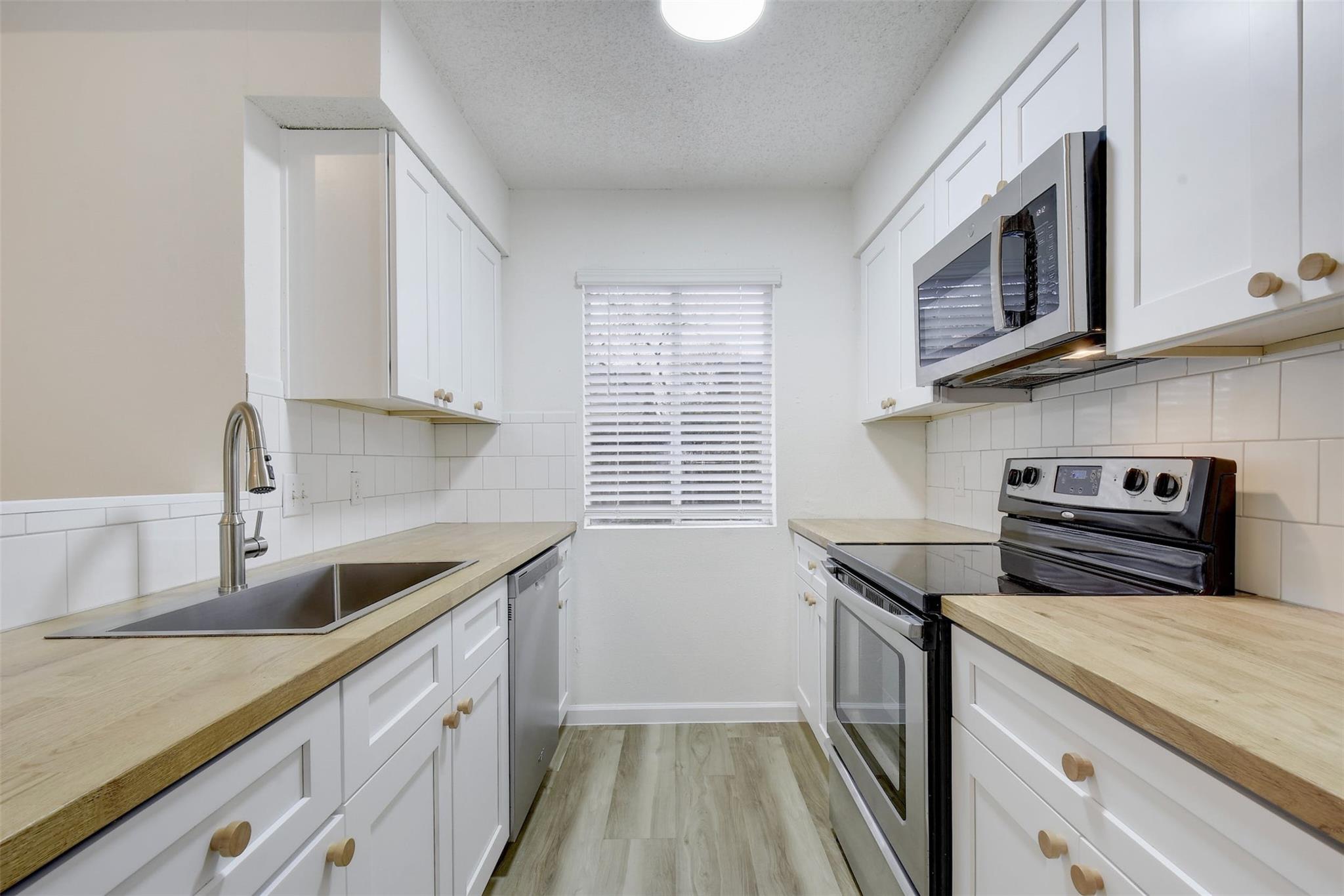 6803 Woodhue Dr # A, Austin, TX 78745