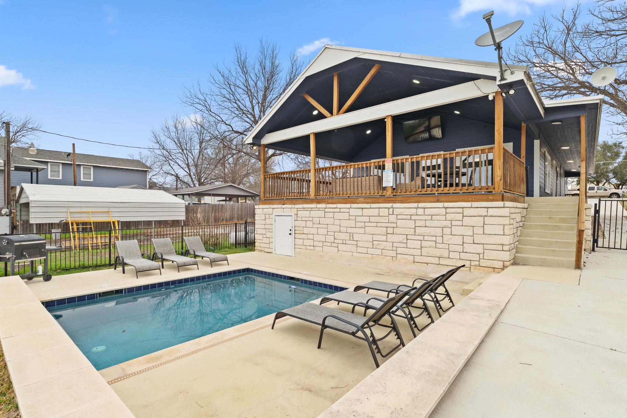 2028 Williams Lakeshore, Kingsland, TX 78639