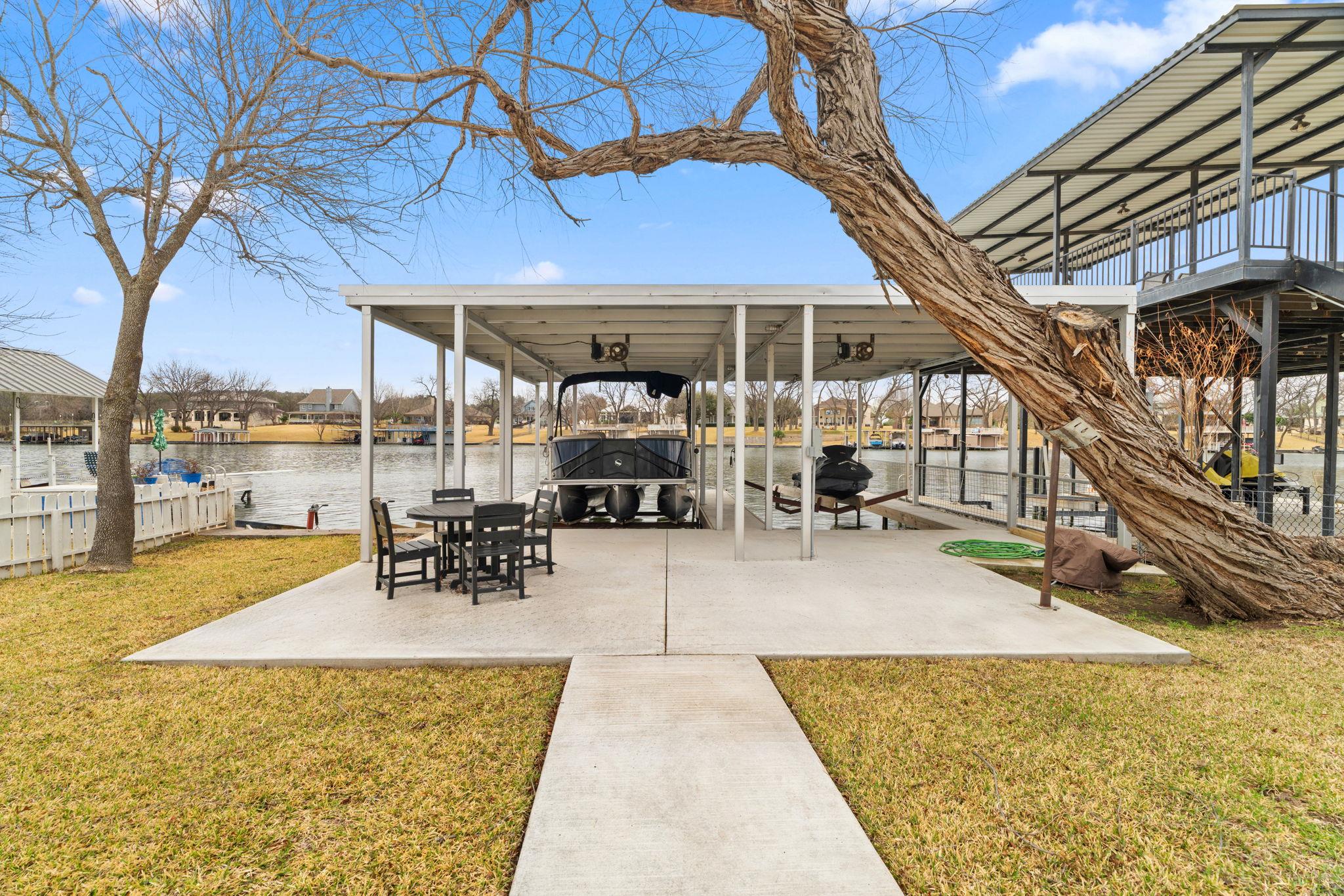 2028 Williams Lakeshore, Kingsland, TX 78639