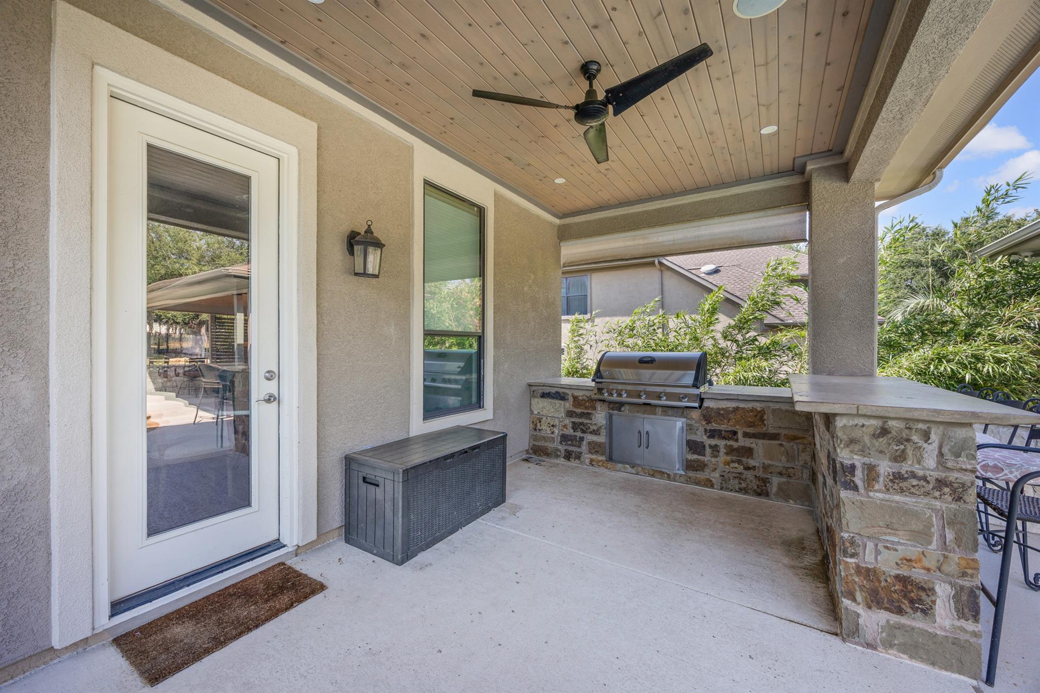 2300 Lakehurst Rd, Spicewood, TX 78669