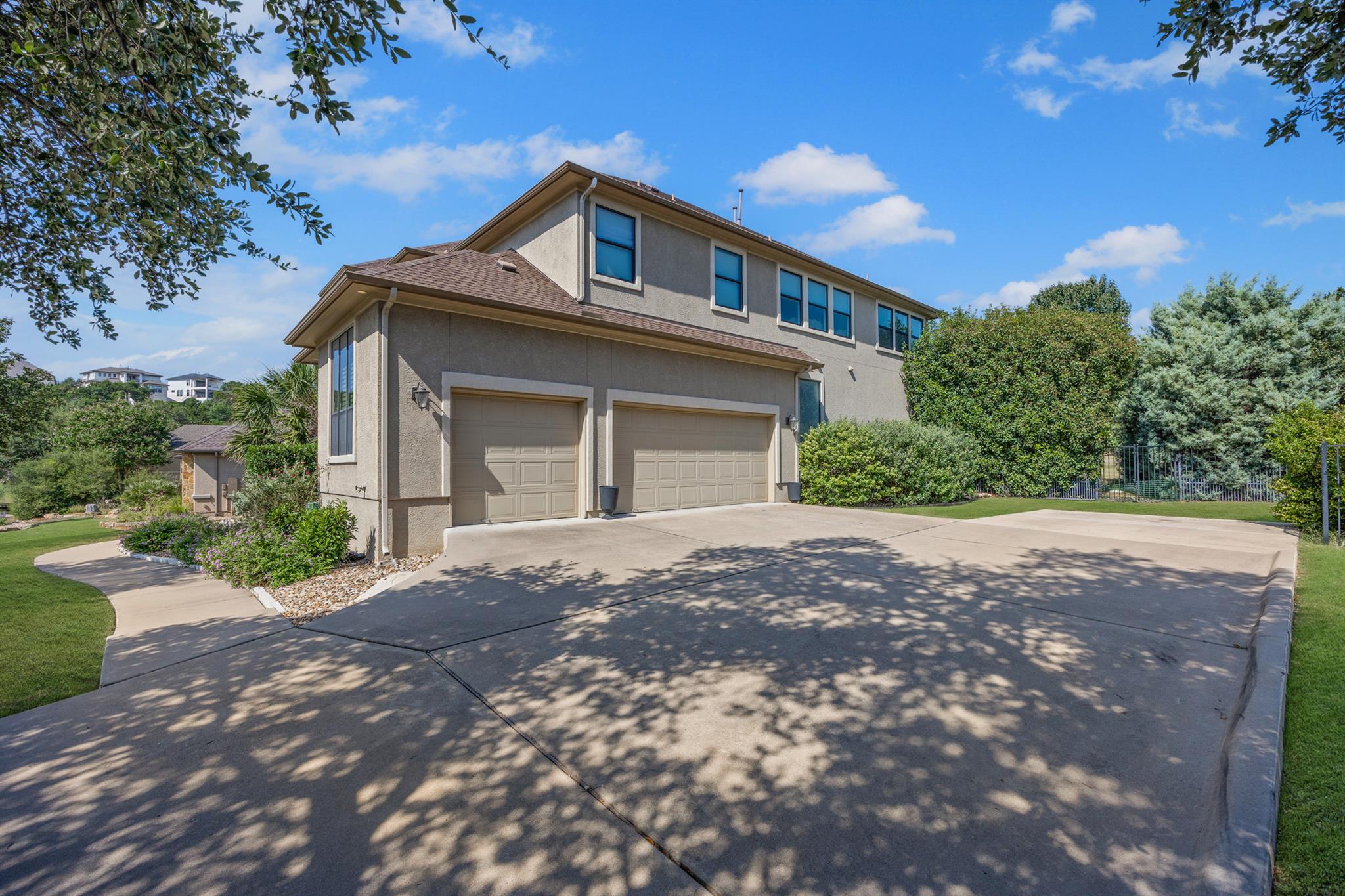 2300 Lakehurst Rd, Spicewood, TX 78669