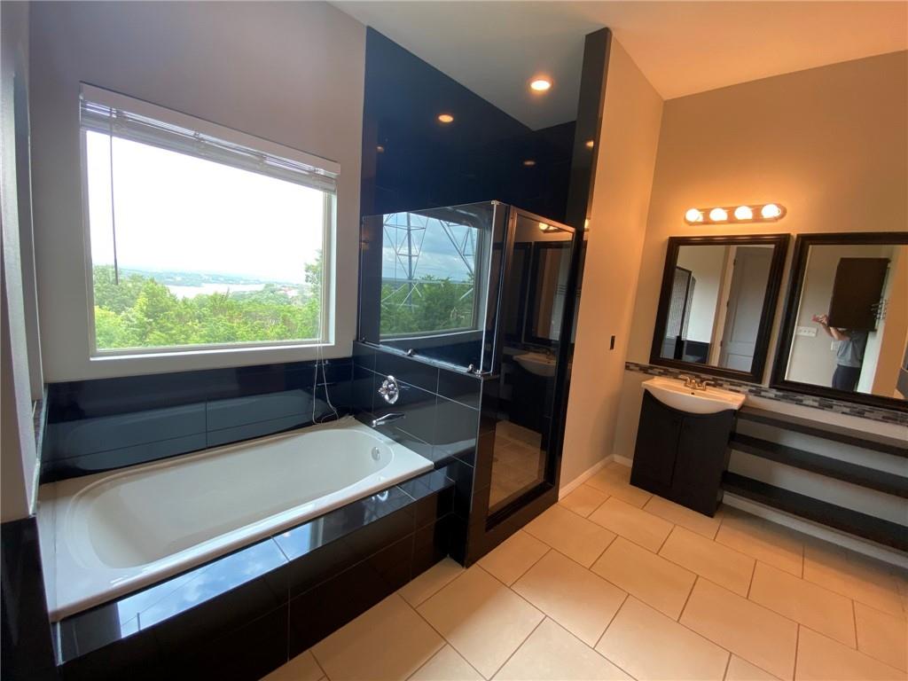 204 Spellbrook Ln, Lakeway, TX 78734