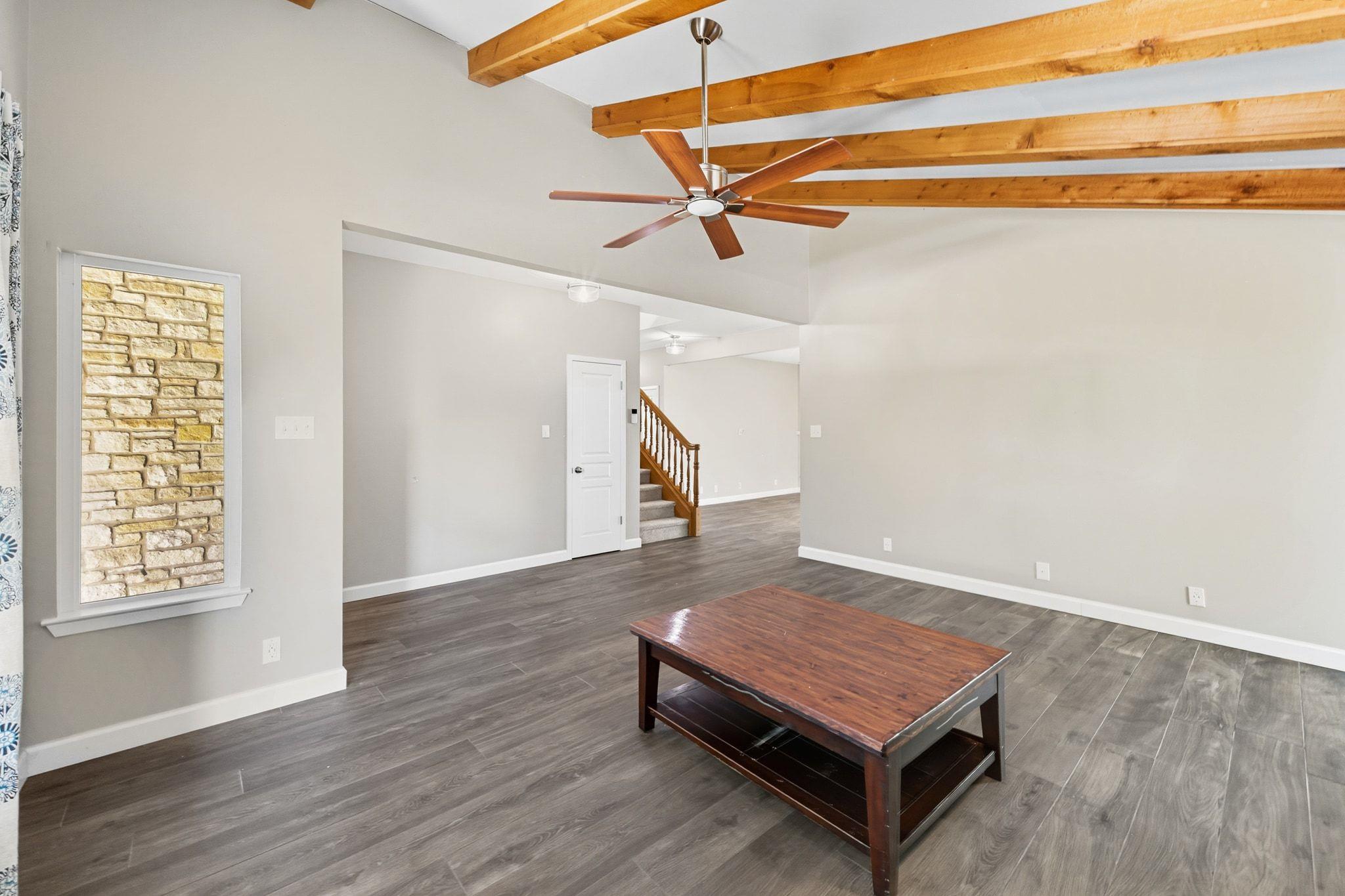 1904 Cedar Ridge Dr, Austin, TX 78741