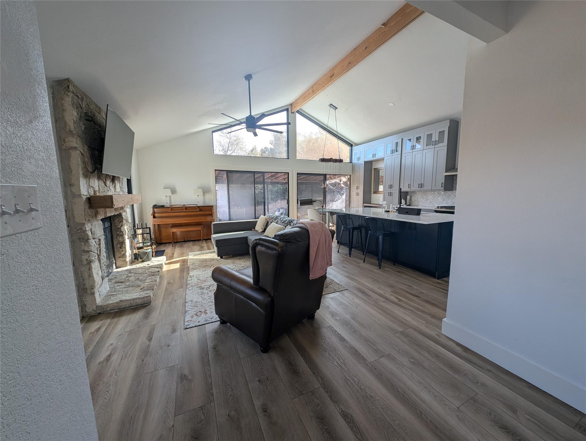 306 Deer Creek Cir, Dripping Springs, TX 78620