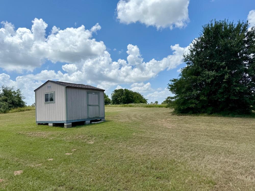 1611 W Fm 696, Lexington, TX 78947