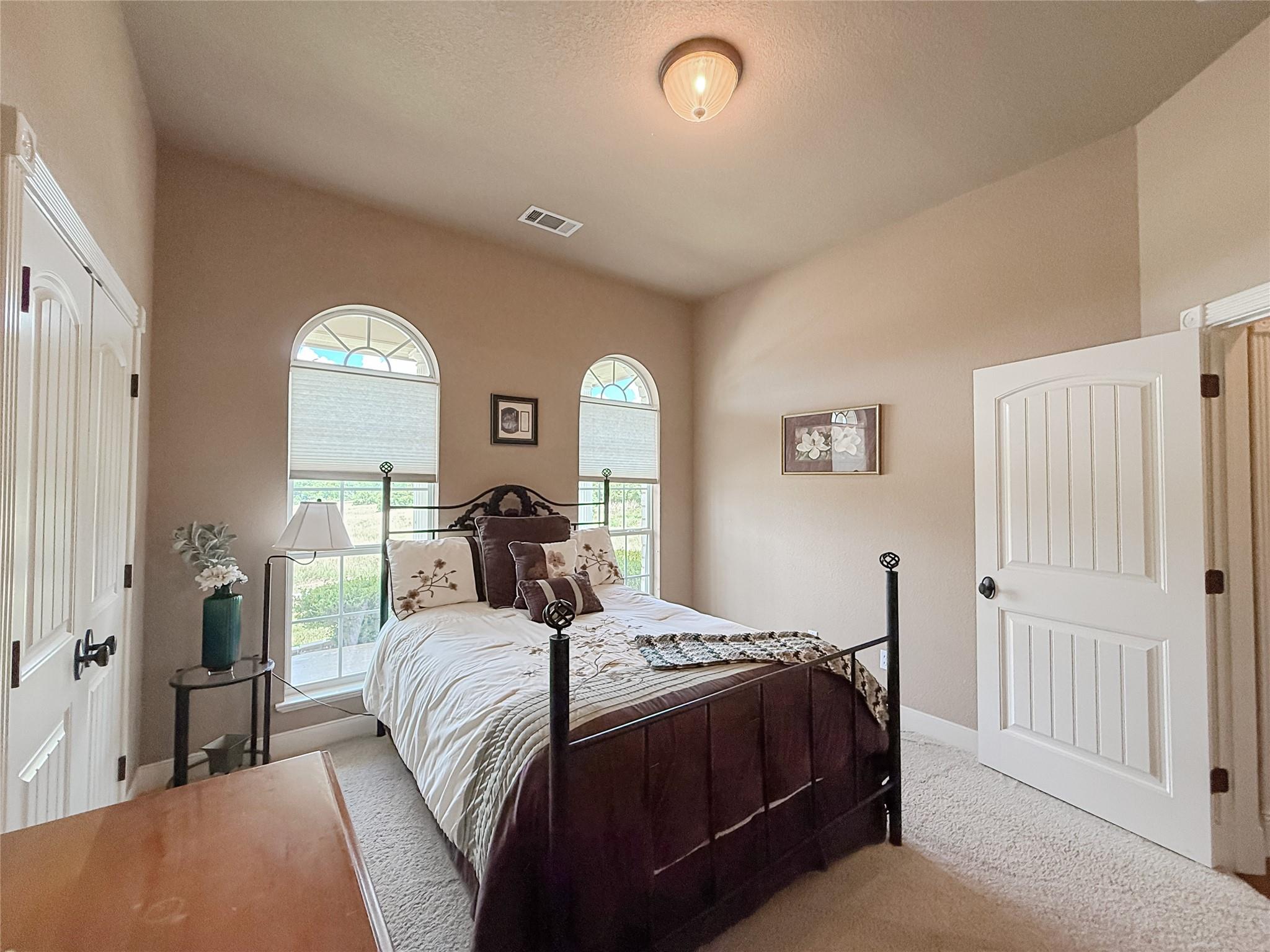 1611 W Fm 696, Lexington, TX 78947