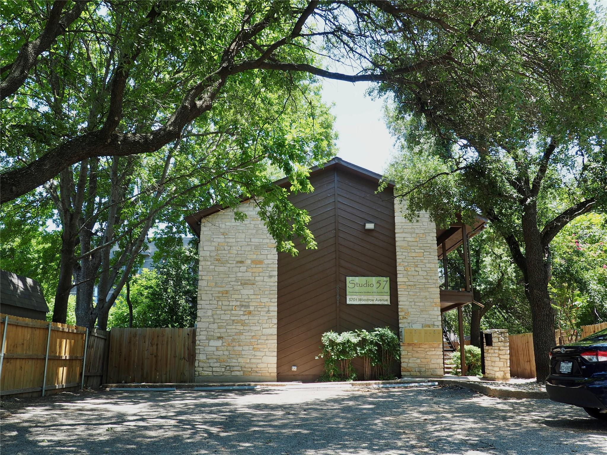5701 Woodrow Ave # 202, Austin, TX 78756