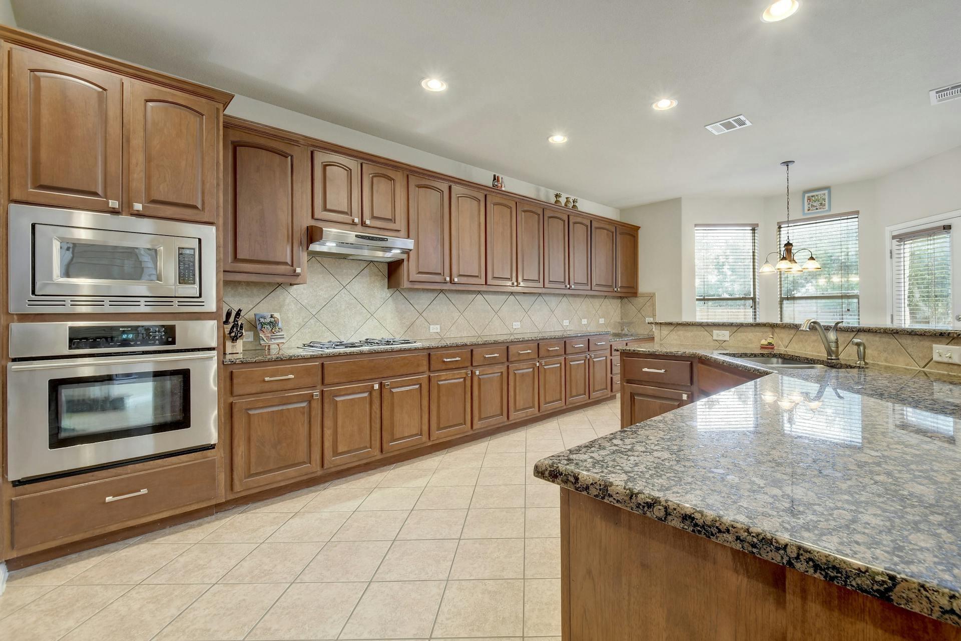 8108 Tierra Linda Ln, Austin, TX 78739