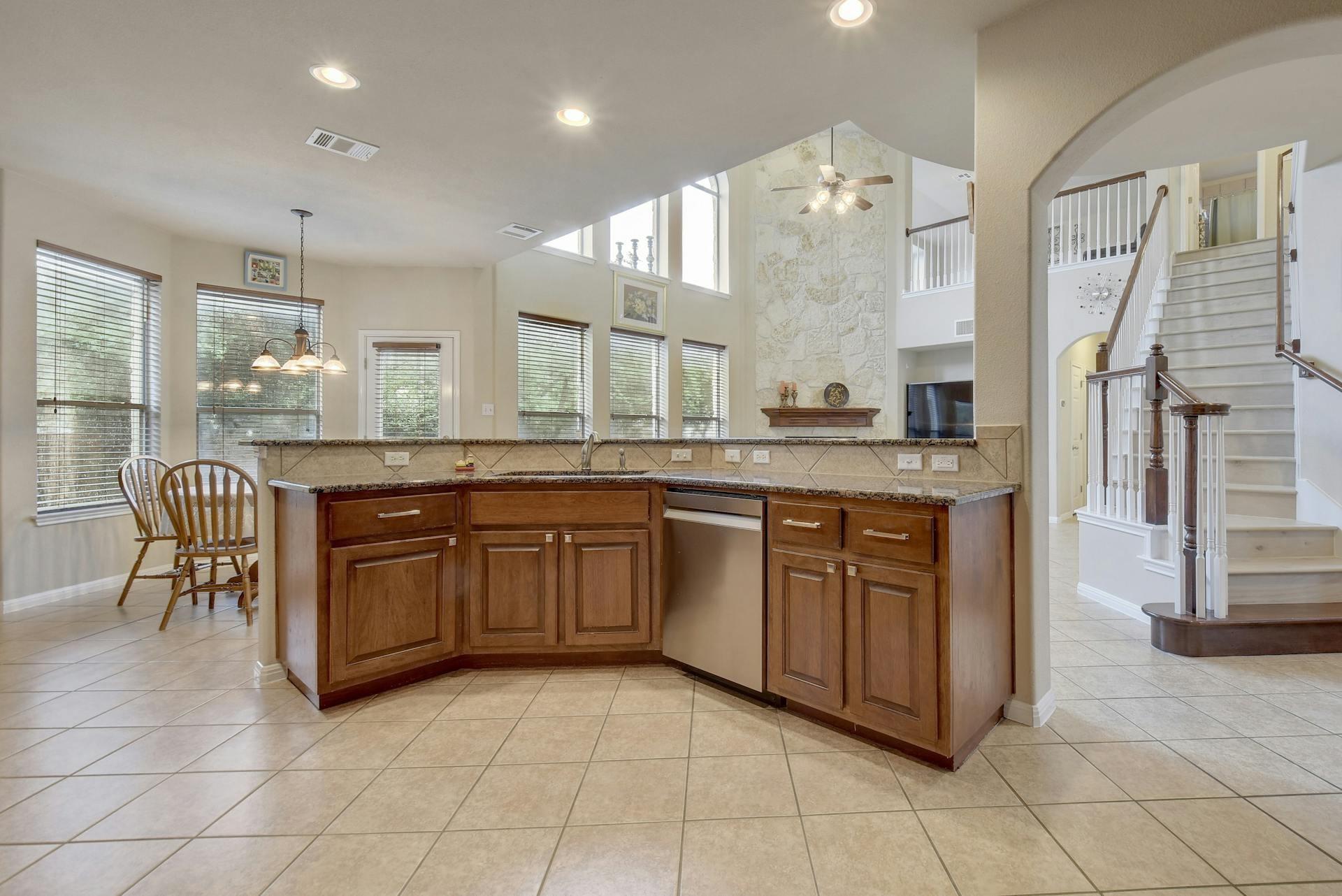 8108 Tierra Linda Ln, Austin, TX 78739