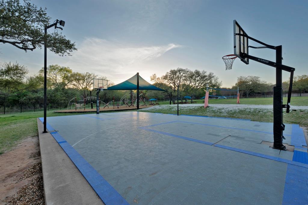 8108 Tierra Linda Ln, Austin, TX 78739