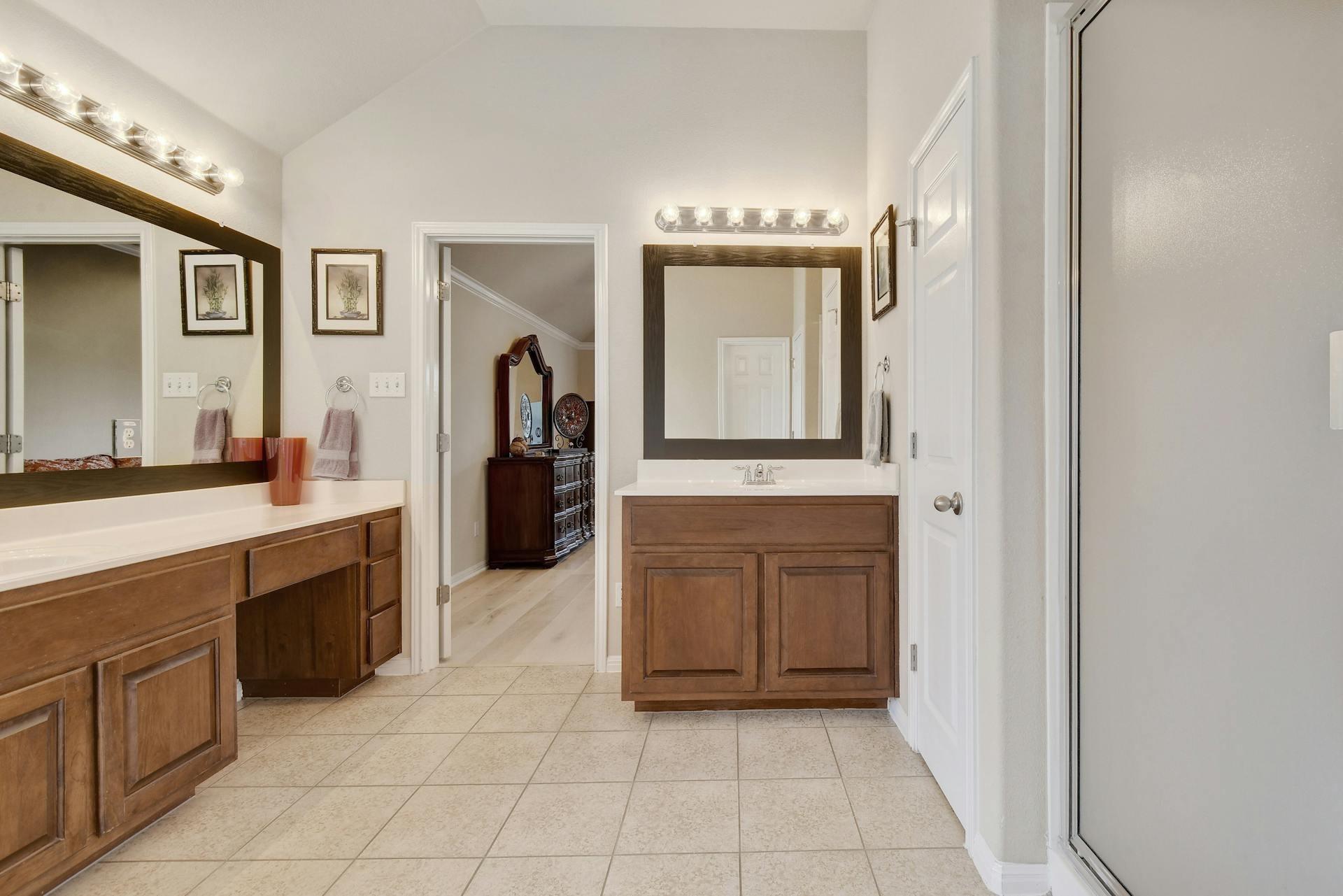 8108 Tierra Linda Ln, Austin, TX 78739